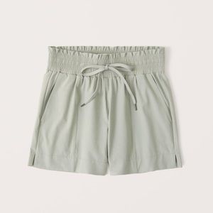 NWT Abercrombie Traveler Shorts